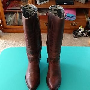 Women's boots